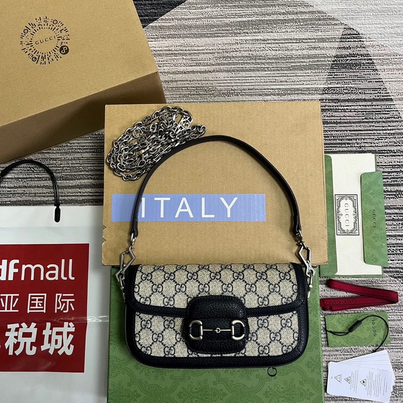 Gucci Handbags 136